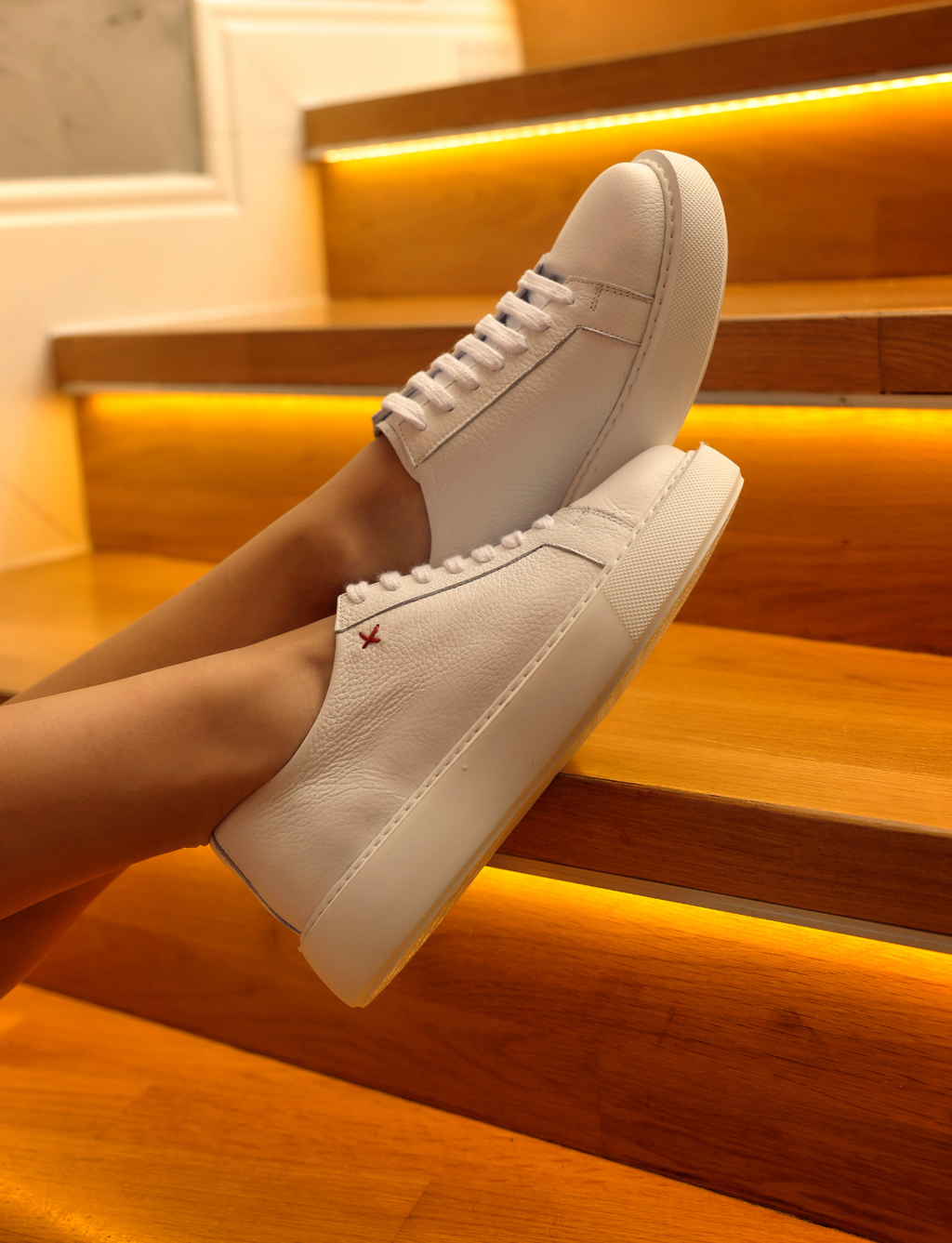 100% Genuine Leather White Lace-up Women's Athletic Shoes
