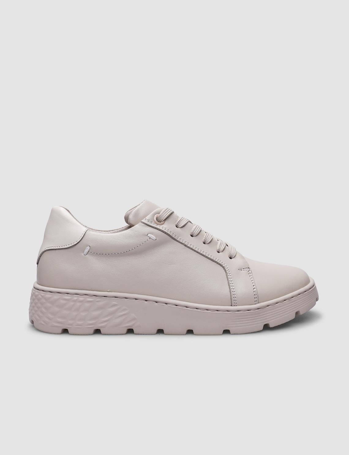 100% Genuine Leather Off-White Women's Athletic Shoes