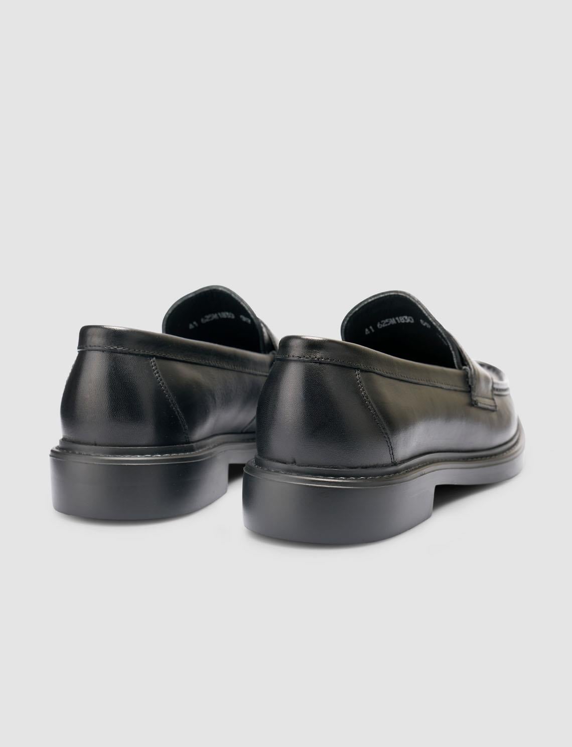 100% Genuine Leather Black Men's Loafer