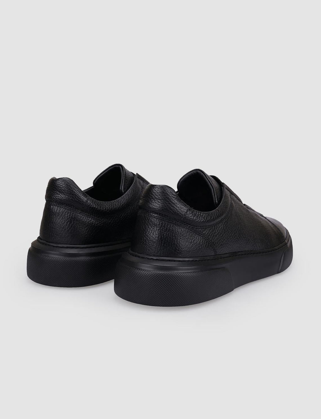 100% Genuine Leather Black Elastic Men's Sneaker