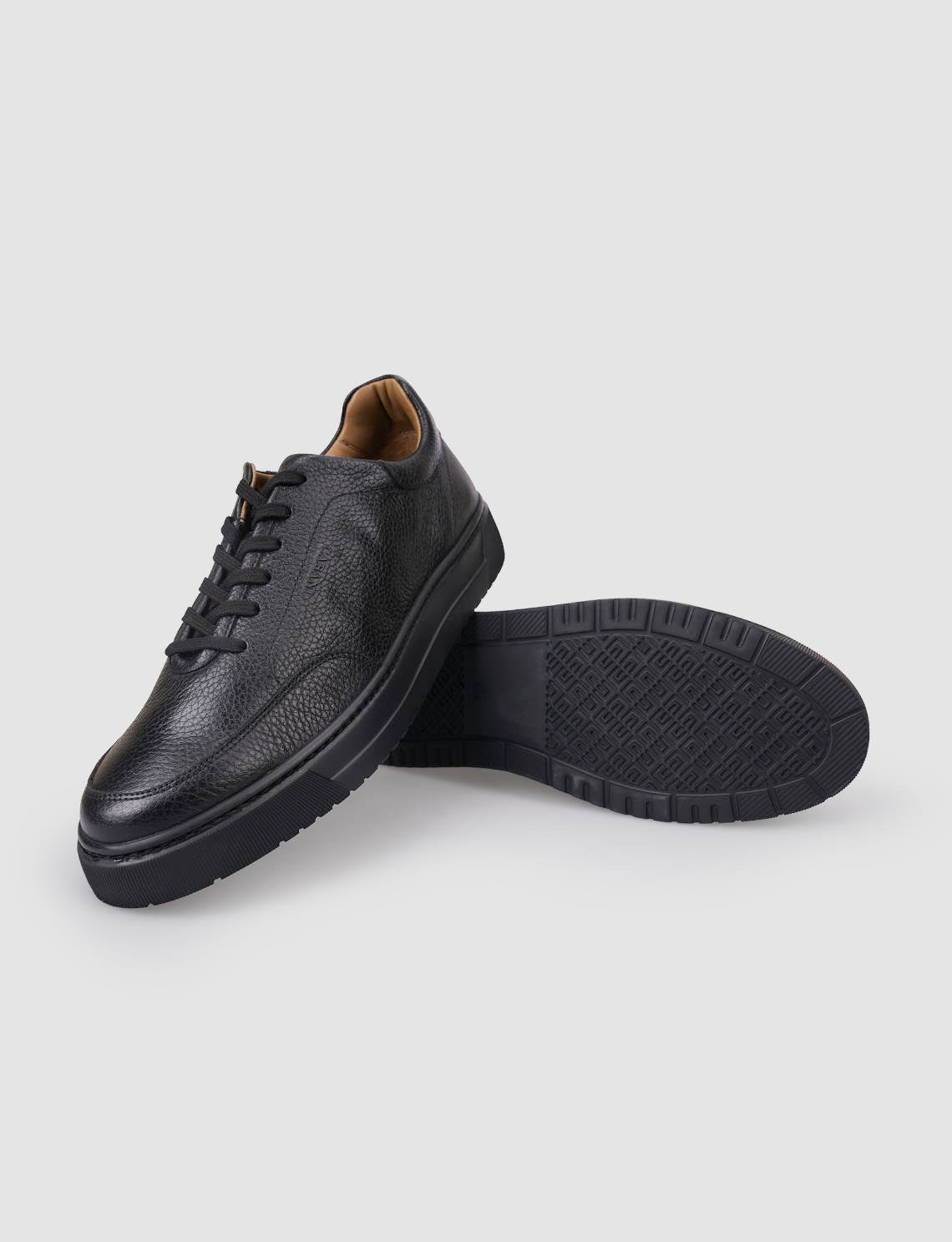 100% Genuine Leather Black Men's Athletic Shoes