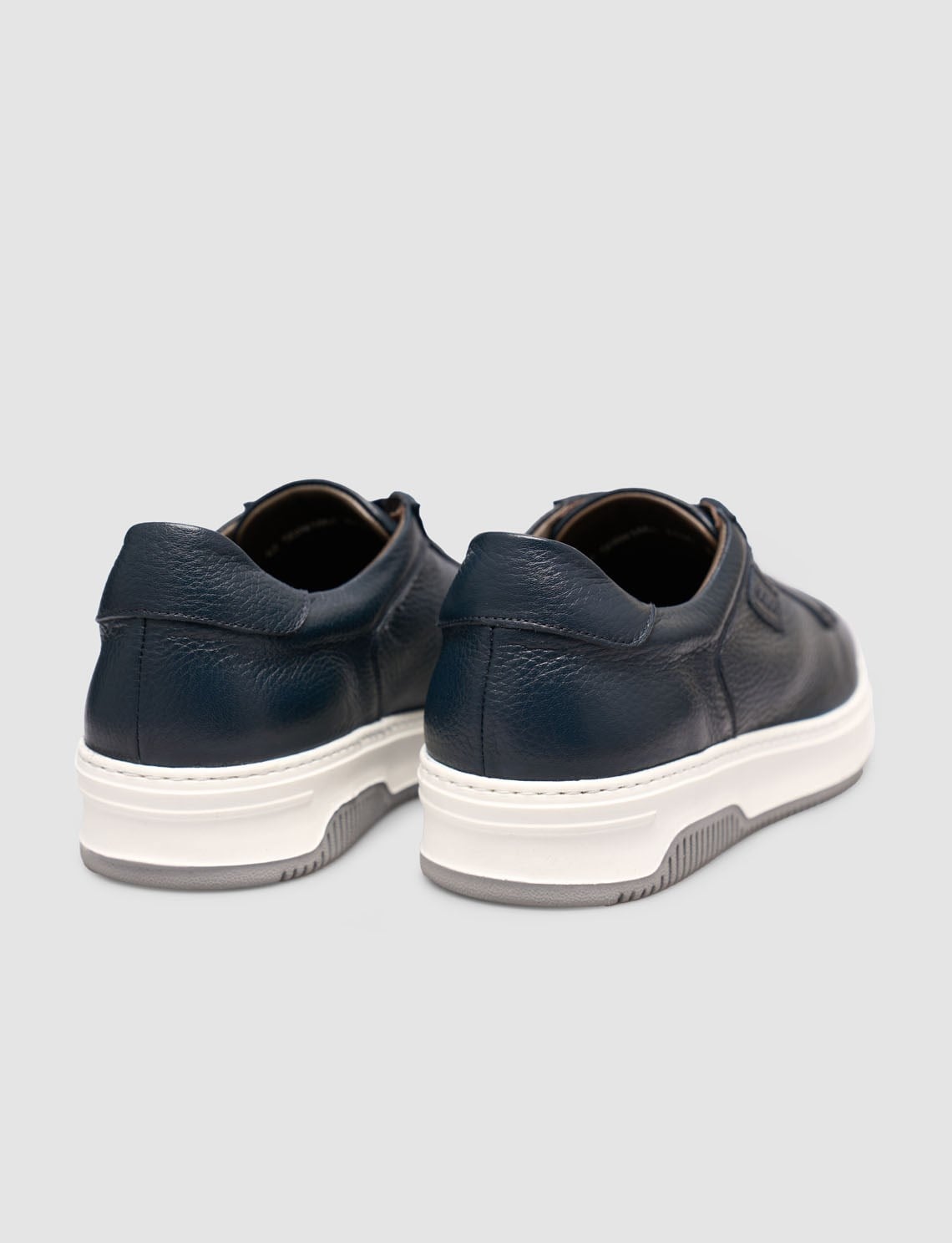 Genuine Leather Navy Blue Elasticated Men's Athletic Shoes