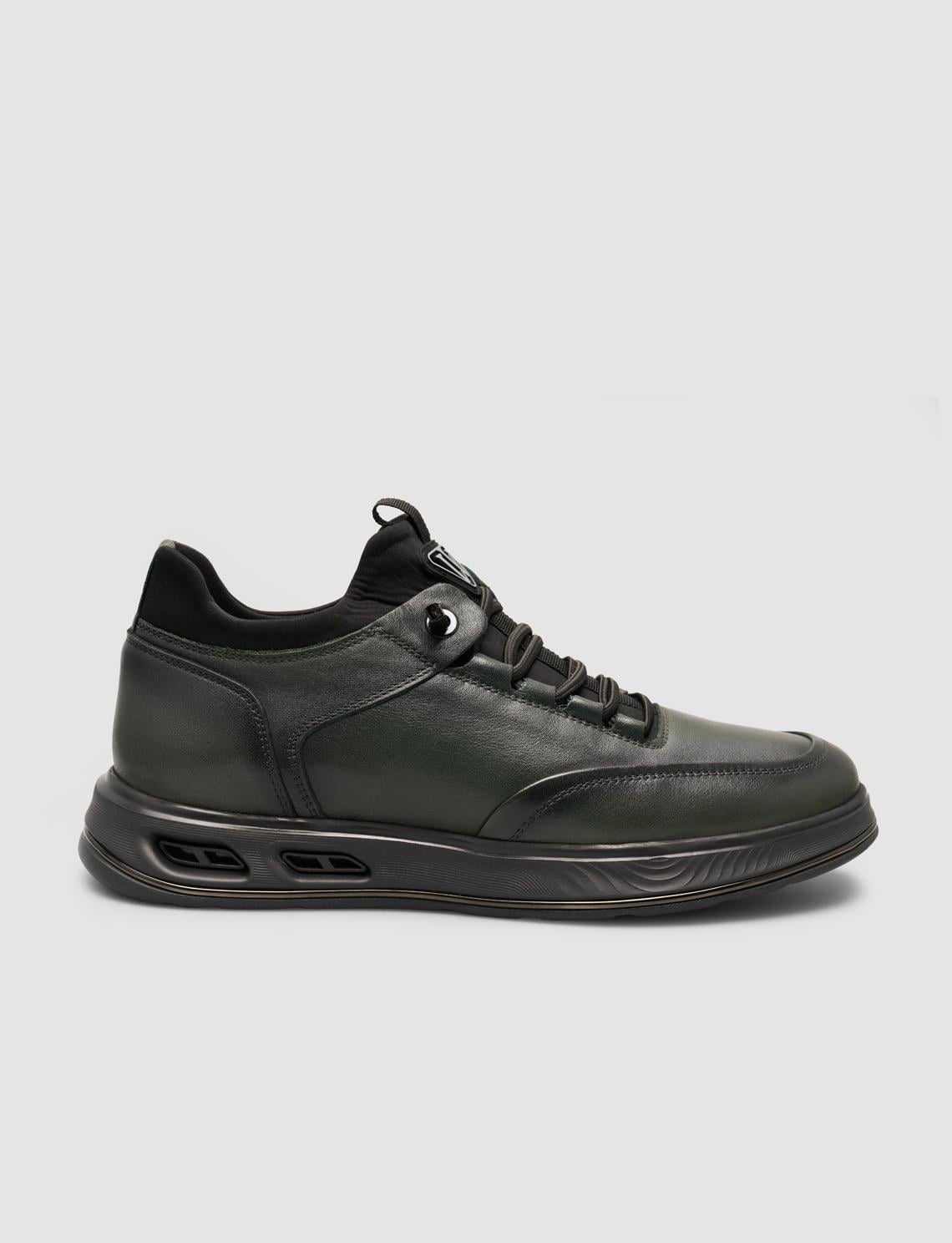 Men's Khaki Athletic Shoes with Elastic Laces