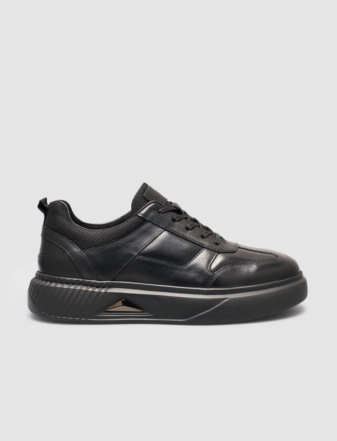 100% Leather Black Sole Emblem Men's Sneaker