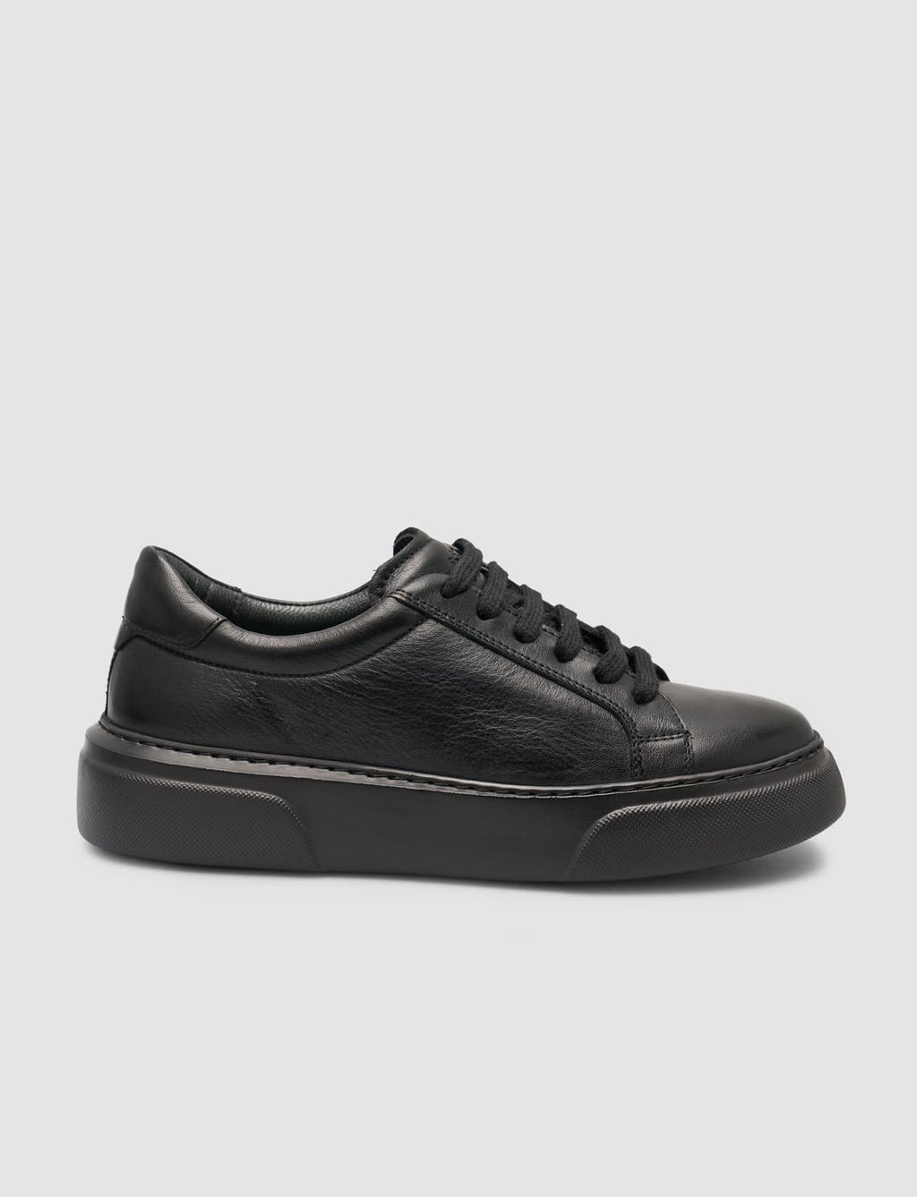 Monamae 100% Genuine Leather Black Women's Sneaker