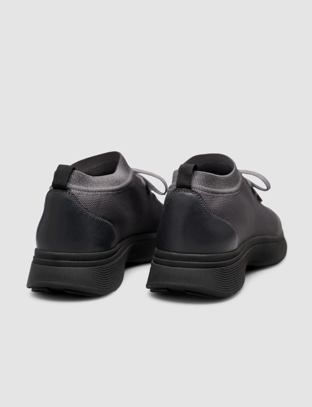Knit & Genuine Cowhide Leather Smoke Gray Men's Sneaker