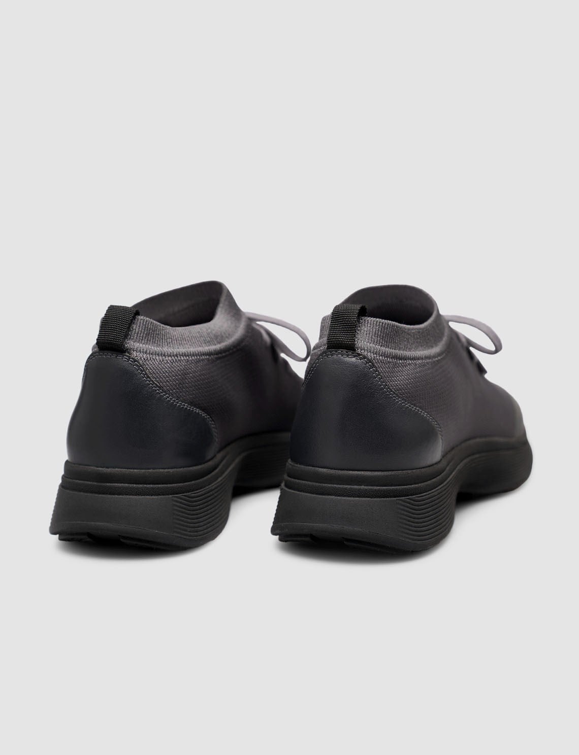 Knit & Genuine Cowhide Leather Smoke Gray Men's Sneaker
