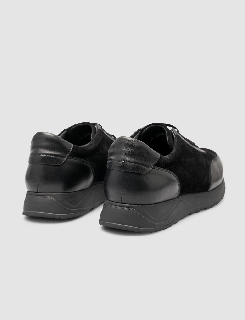 100% Genuine Leather Black Men's Suede Detail Athletic Shoes