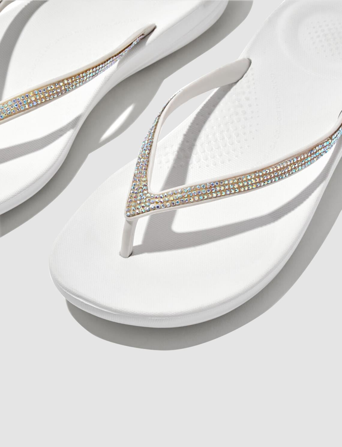 Fitflop IQUSHION SPARKLE R08 White Women's Flip-Flops