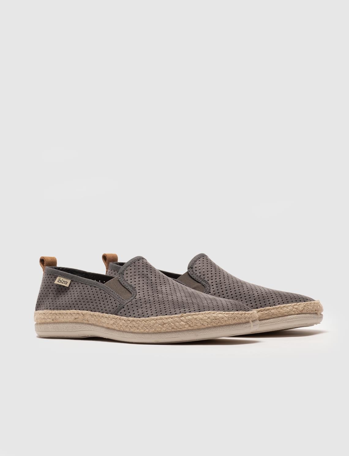 Grey Men's Casual Shoes with Woven Details