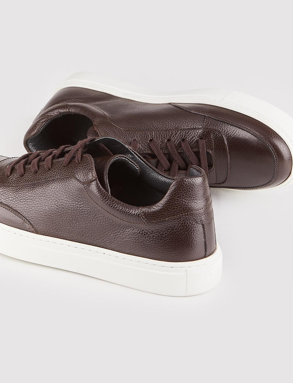 Genuine Leather Men's Athletic Shoes with White Sole and Brown Laces
