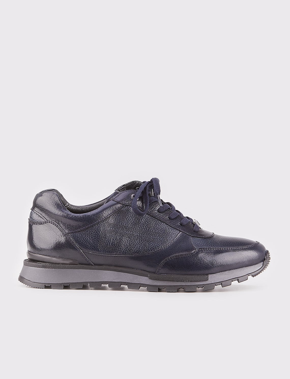 Navy Blue Men's Casual Shoes with Leather Covering and Laces