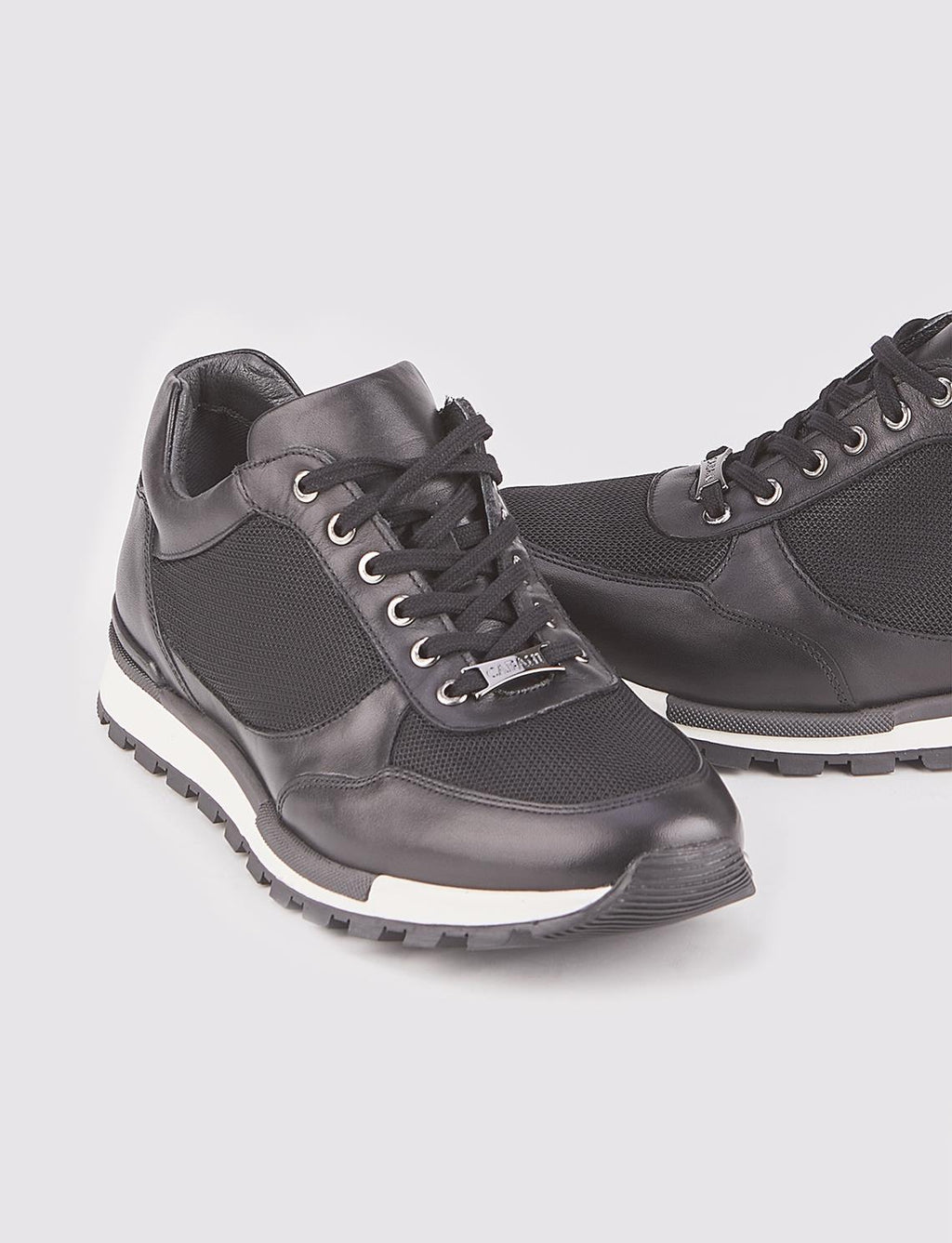 Genuine Leather Black Lace-up Men's Athletic Shoes with Leather Covering and Non-Slip Rubber Sole
