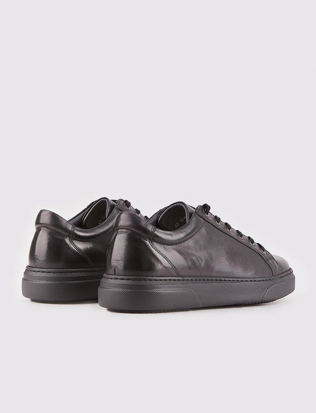 Genuine Leather Textured Black Lace-up Men's Athletic Shoes