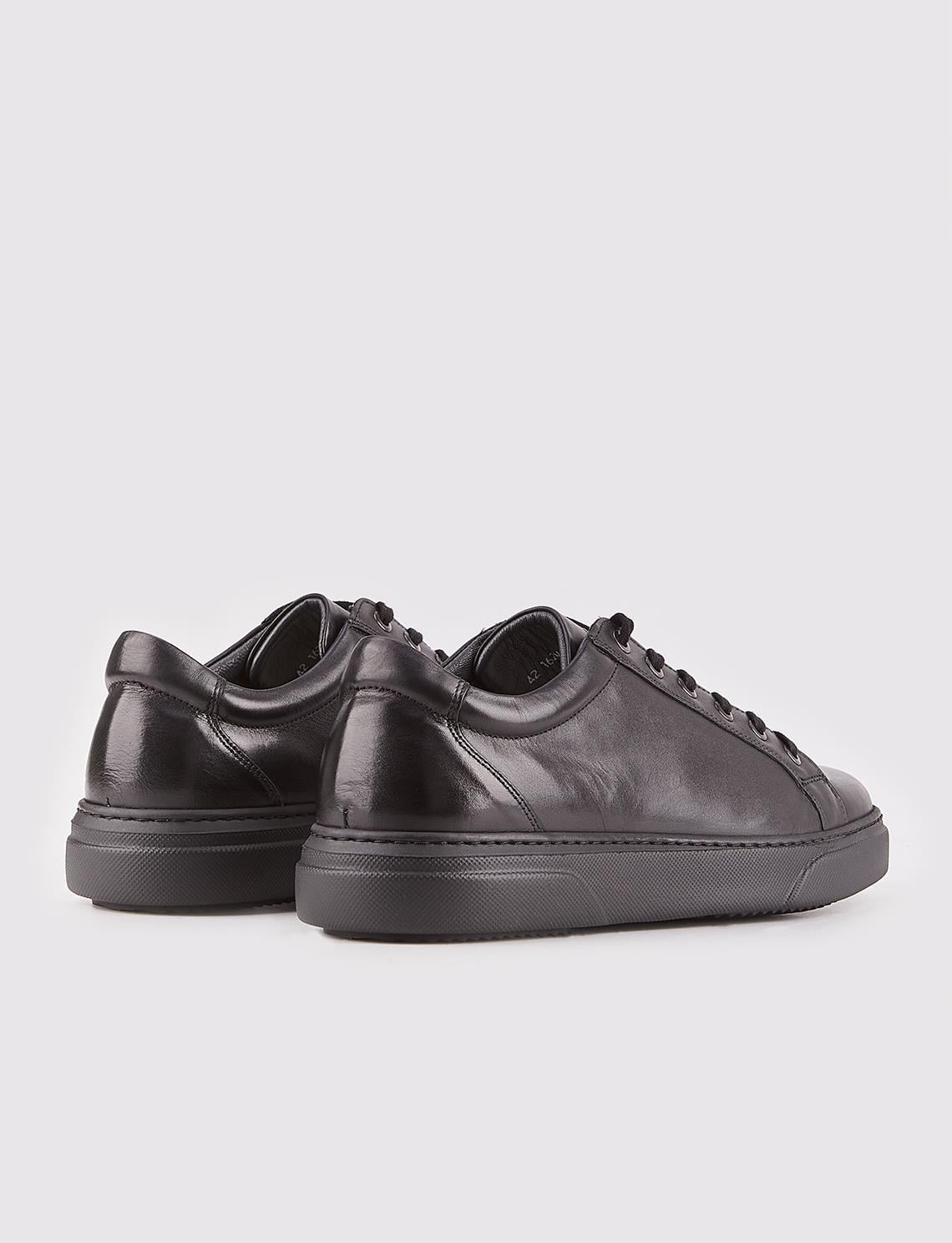 Genuine Leather Textured Black Lace-up Men's Athletic Shoes