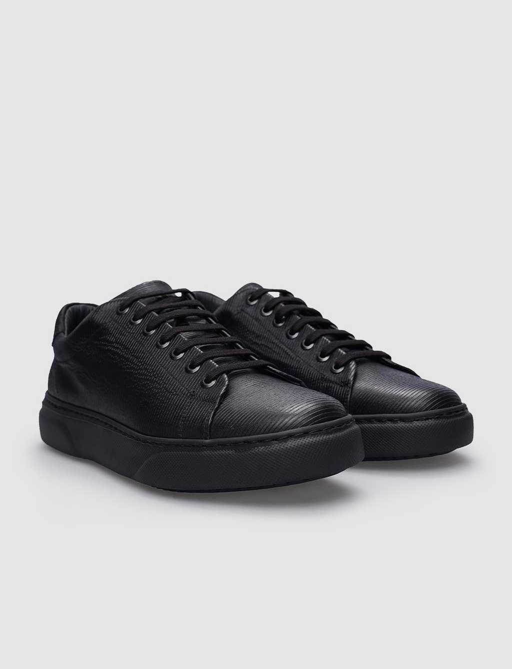 Genuine Leather Black Lace-up Men's Athletic Shoes
