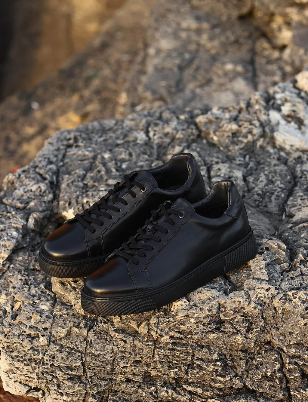 Genuine Leather Black Lace-Up EVA Sole Men's Sneaker Sports Shoes
