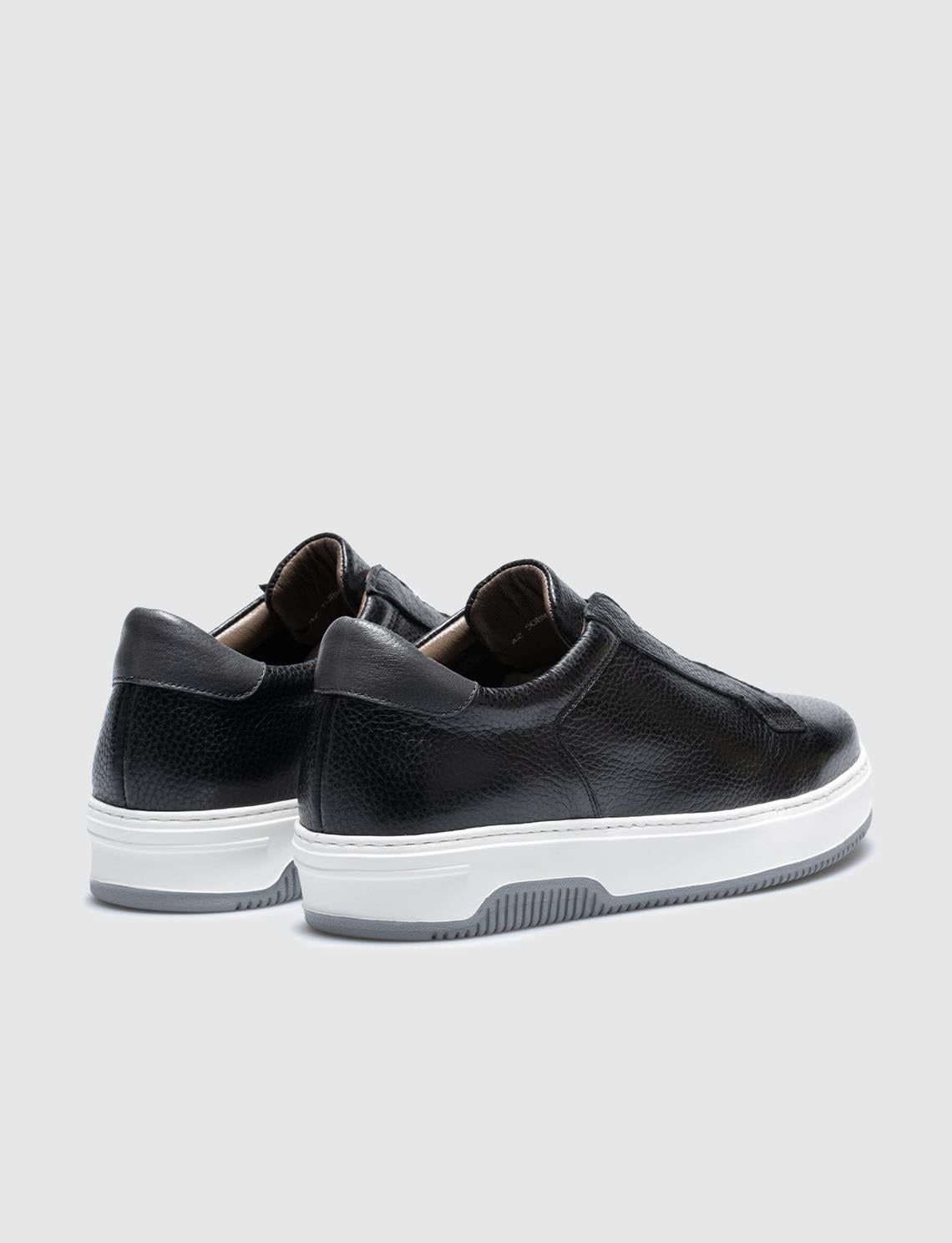 Genuine Leather Black Elastic Men's Athletic Shoes
