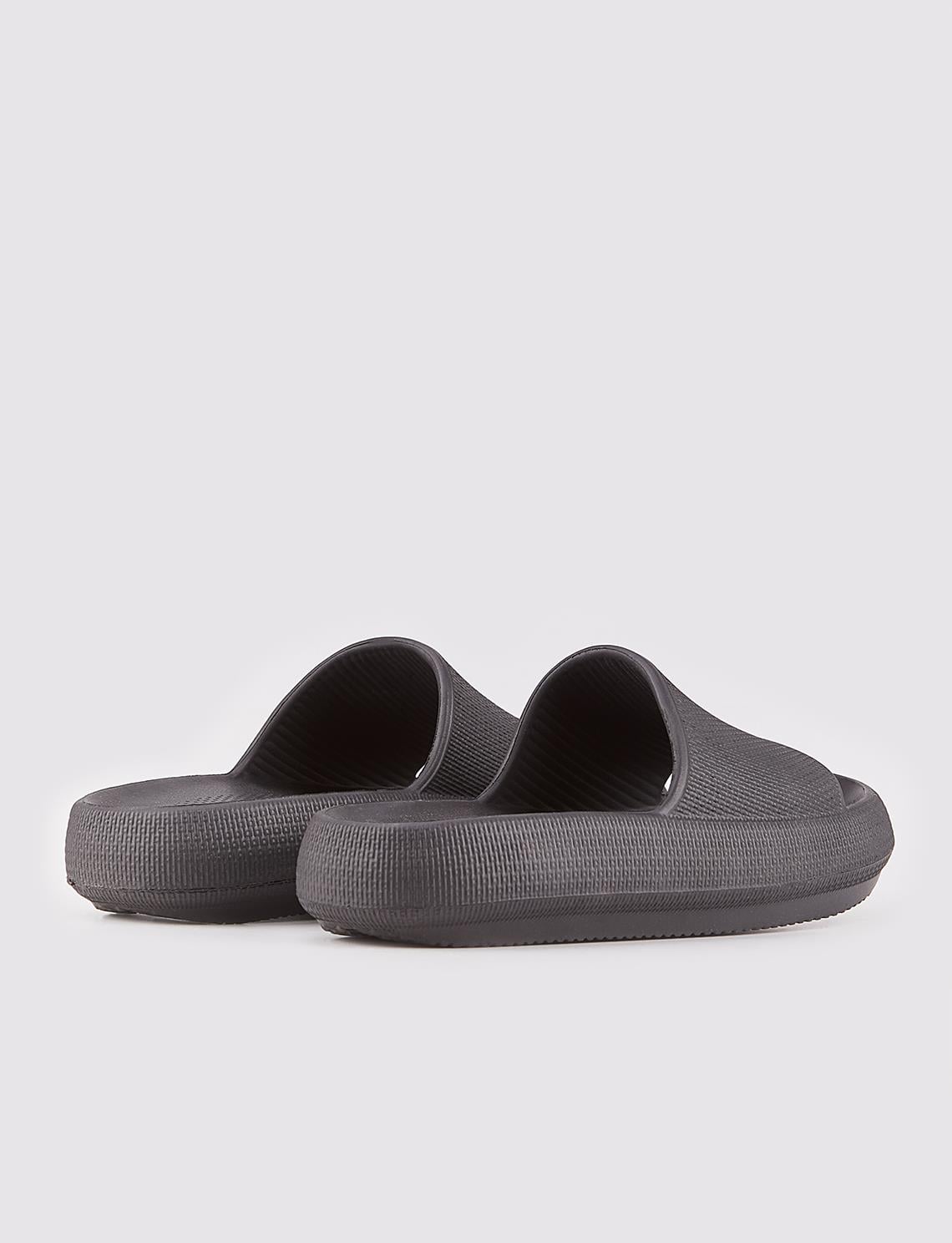 Women's Black Flat Slippers