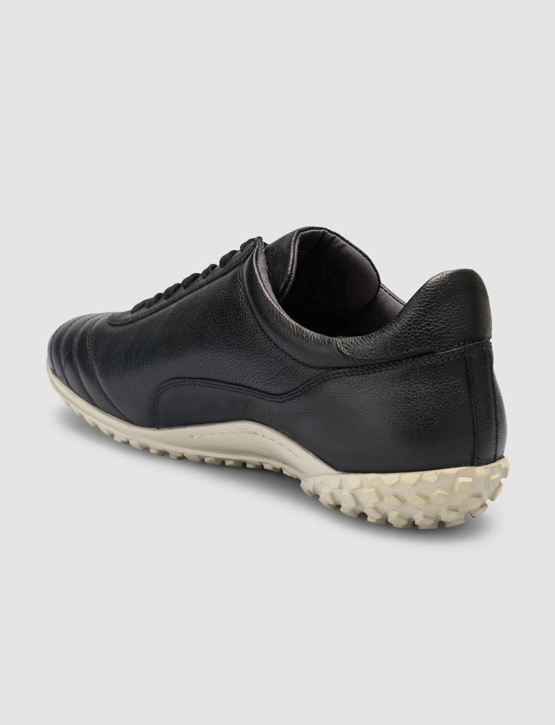 100% Genuine Leather Textured Black Lace-up Pedal Shoes