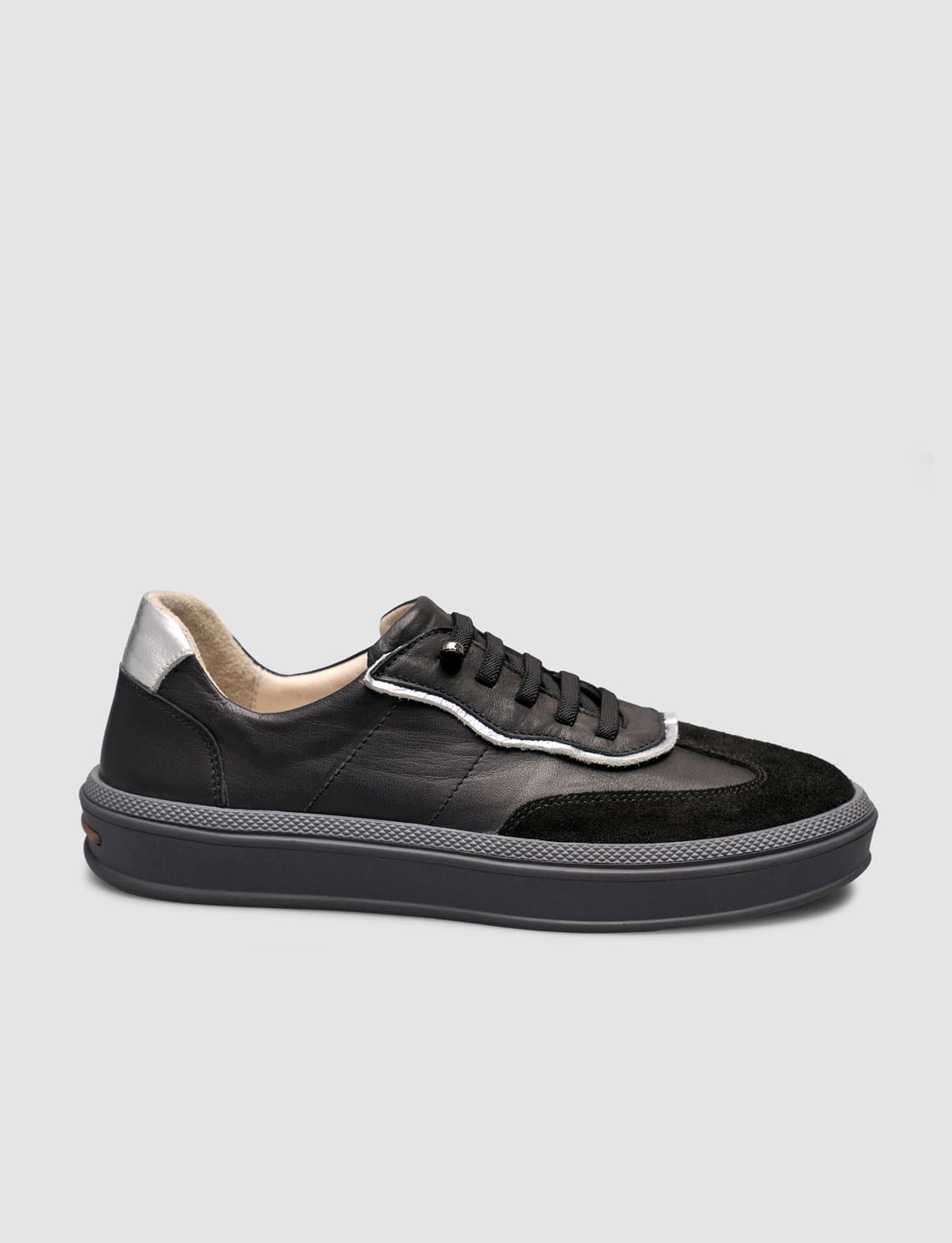 Black Genuine Cowhide Leather Lace-up Women's Sneaker