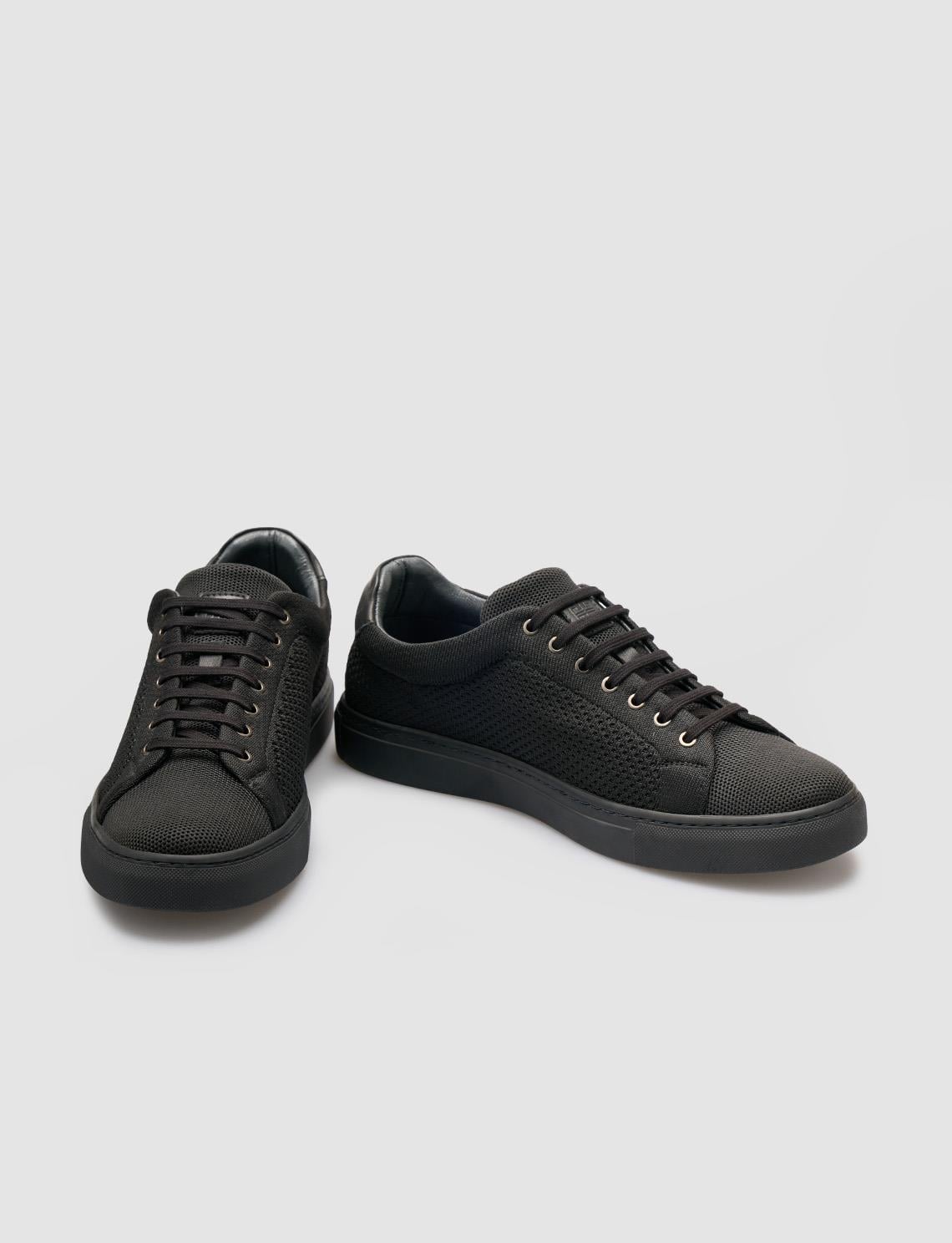 Knitted Black Lace-up Men's Athletic Shoes