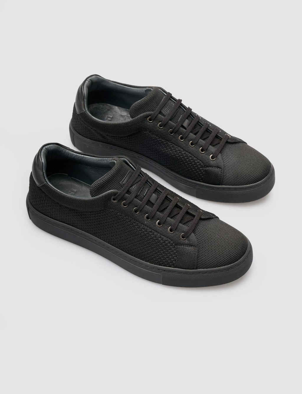 Knitted Black Lace-up Men's Athletic Shoes