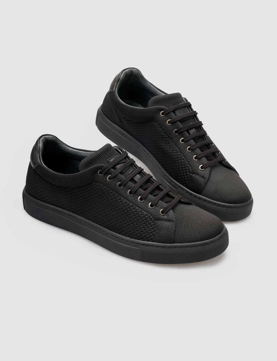 Knitted Black Lace-up Men's Athletic Shoes